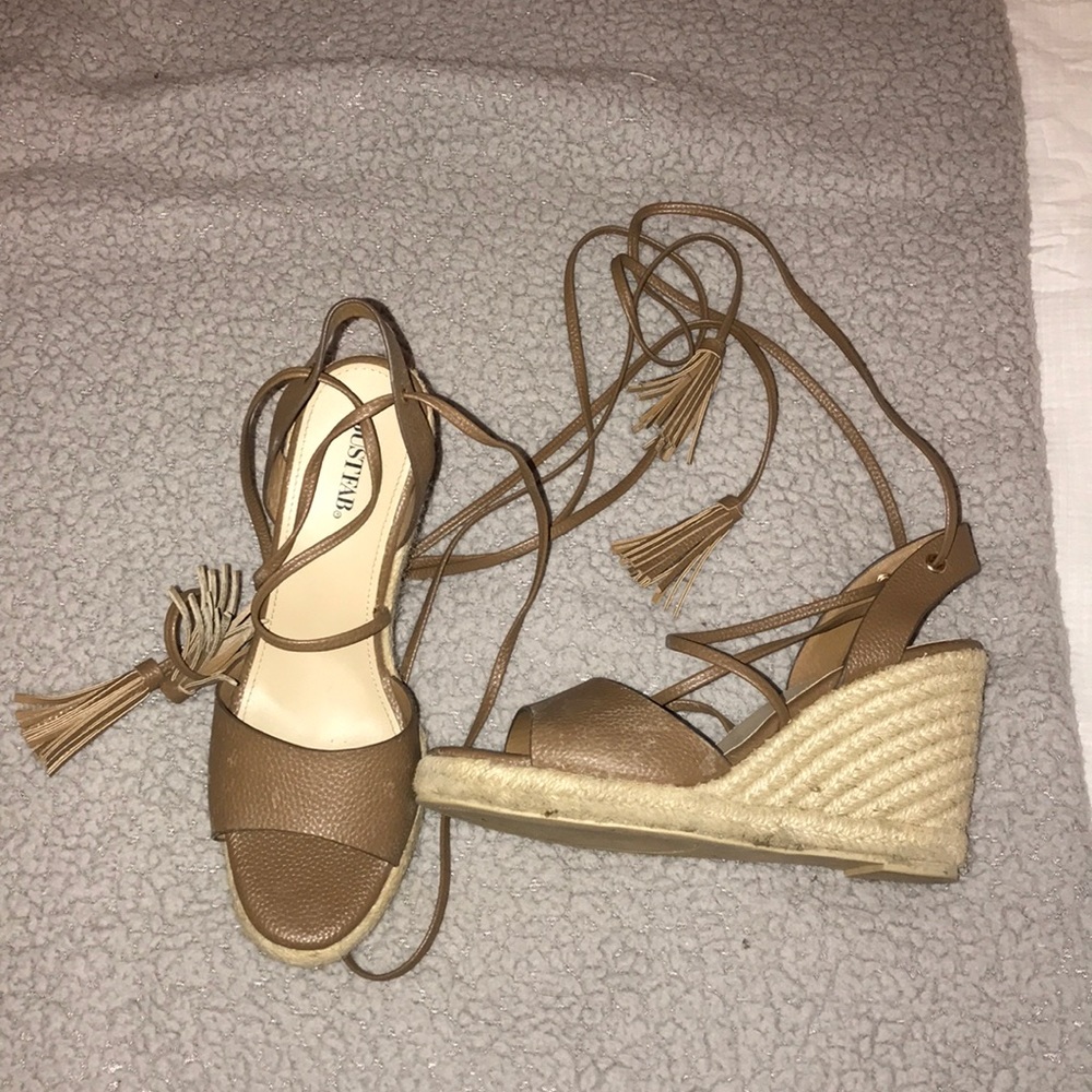 Brown Lace-Up Wedges
